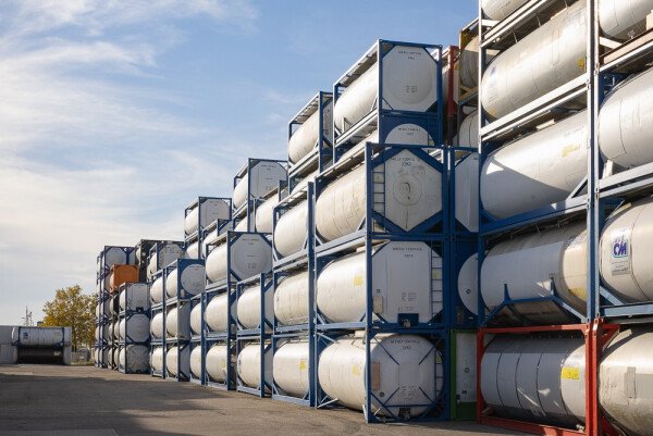 LOWRES_PJF_1398 Tank Containers (ISO Tanks) – Safe Bulk Liquid Transport Solution