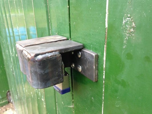 Container Lock Boxes & Security Accessories – Heavy-Duty Protection for Shipping Containers